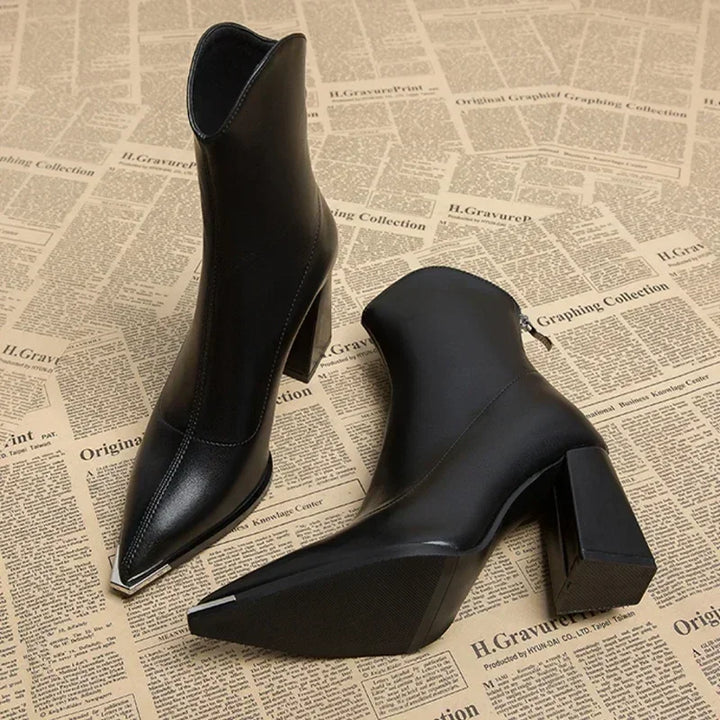 Stivale in Pelle Chelsea con Punta in Cromo